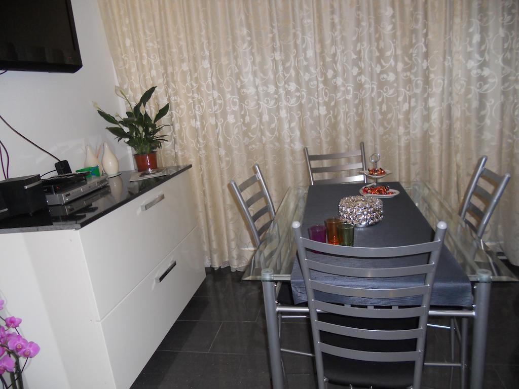 Sewdien'S Apartment Maashaven Rotterdam Room photo